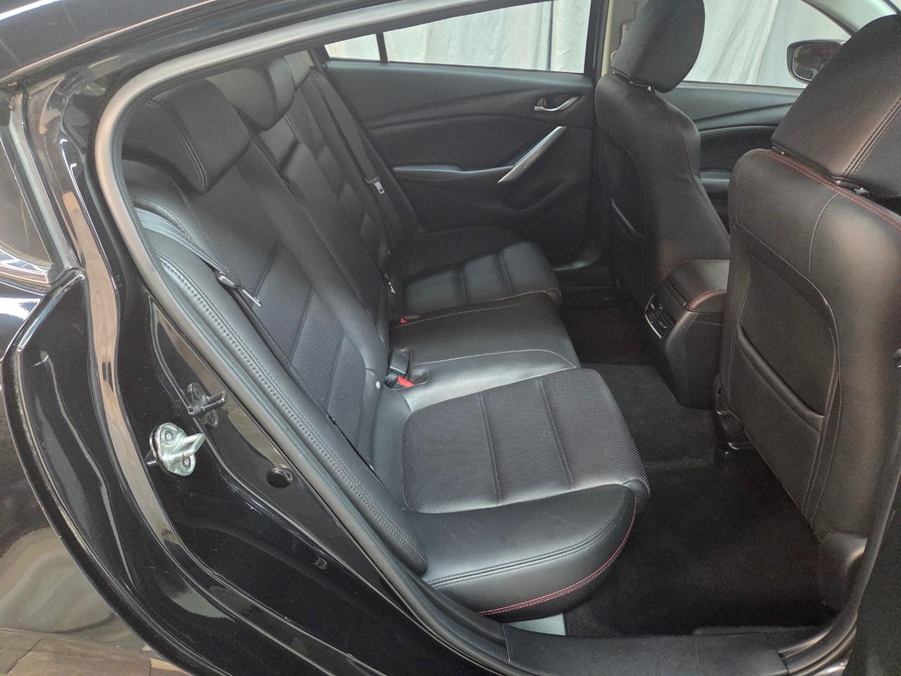 Mazda MAZDA6 i Grand Touring 2015