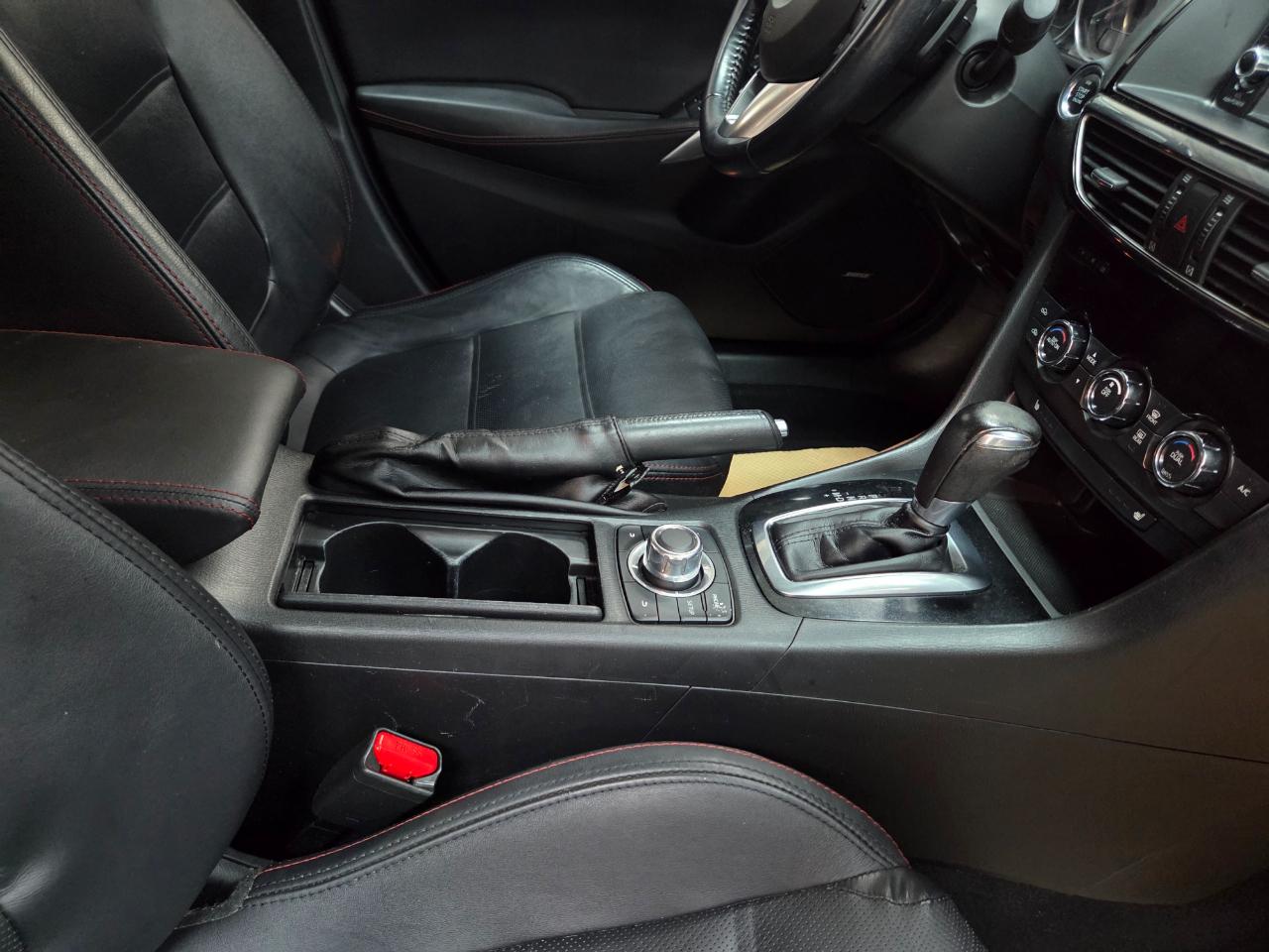Mazda MAZDA6 i Grand Touring 2015