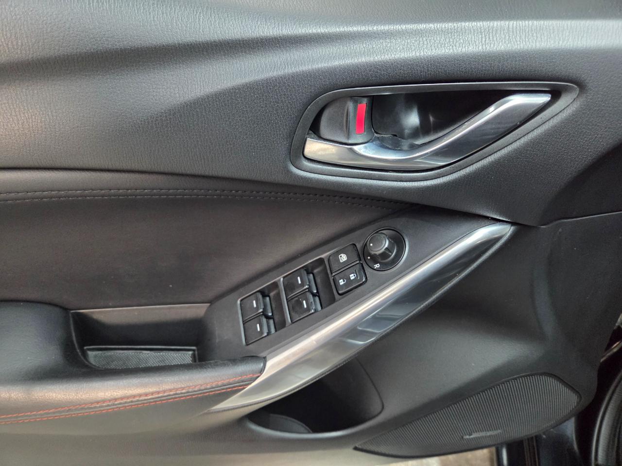 Mazda MAZDA6 i Grand Touring 2015