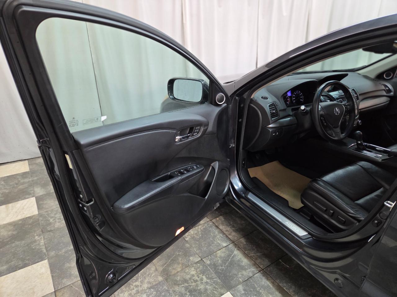 Acura RDX 6-Spd AT AWD w/ Technology Package 2015