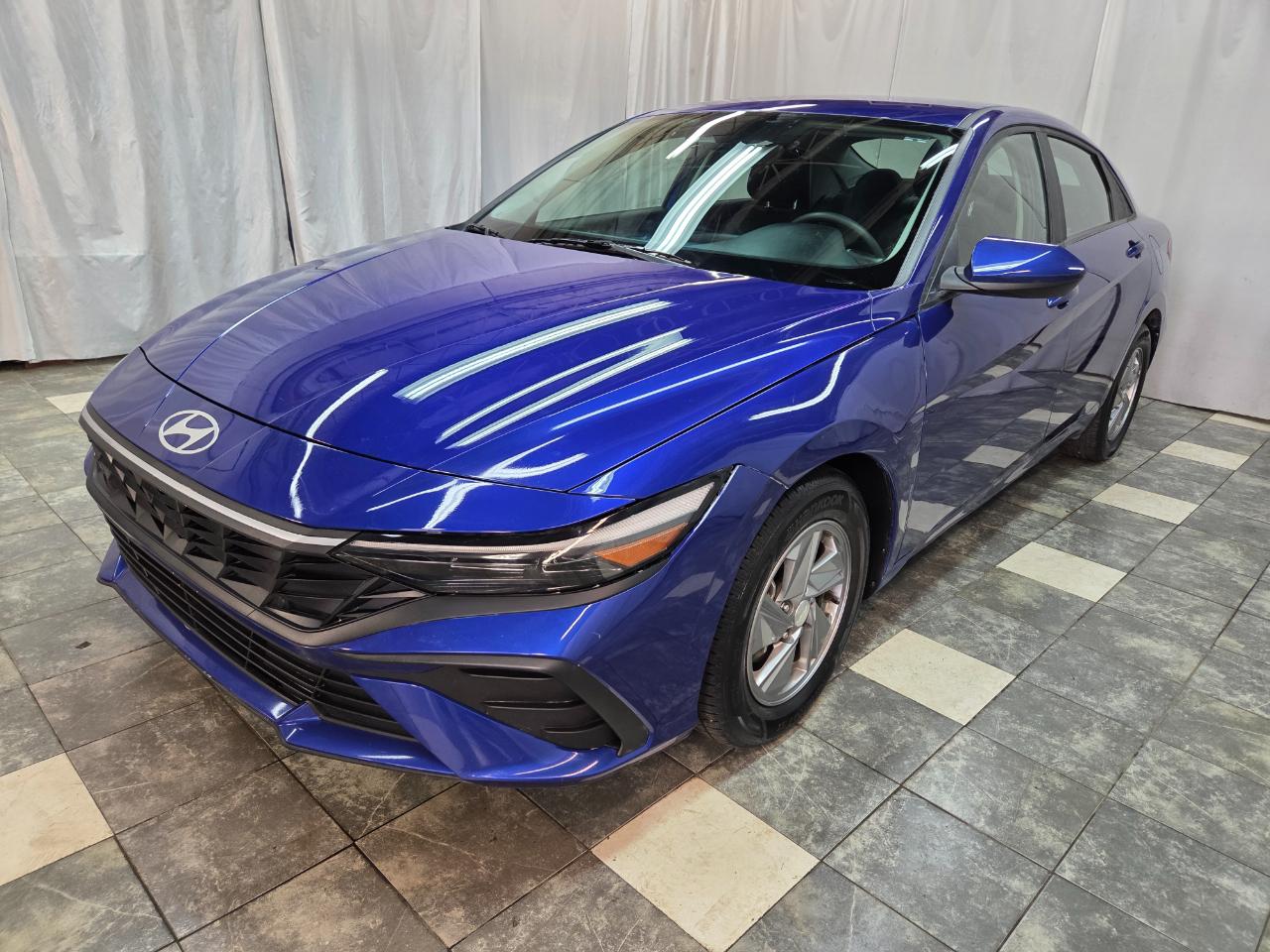 Hyundai Elantra SE 2024