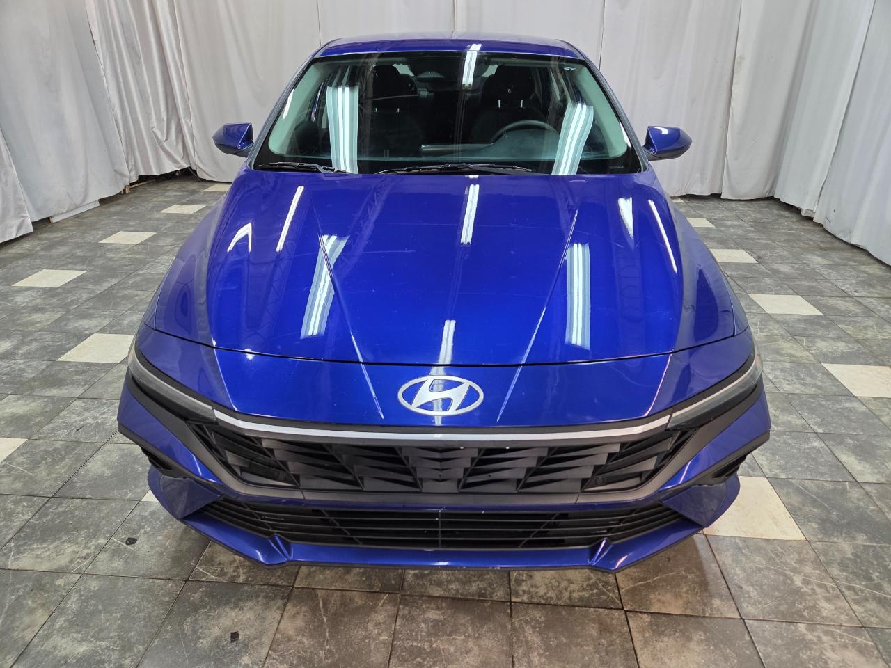 Hyundai Elantra SE 2024