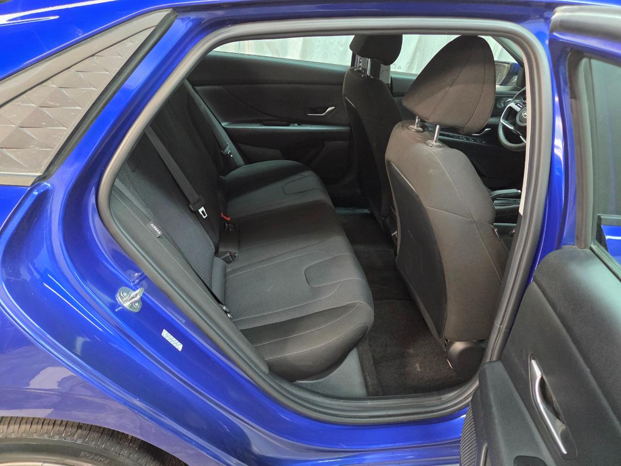 Hyundai Elantra SE 2024