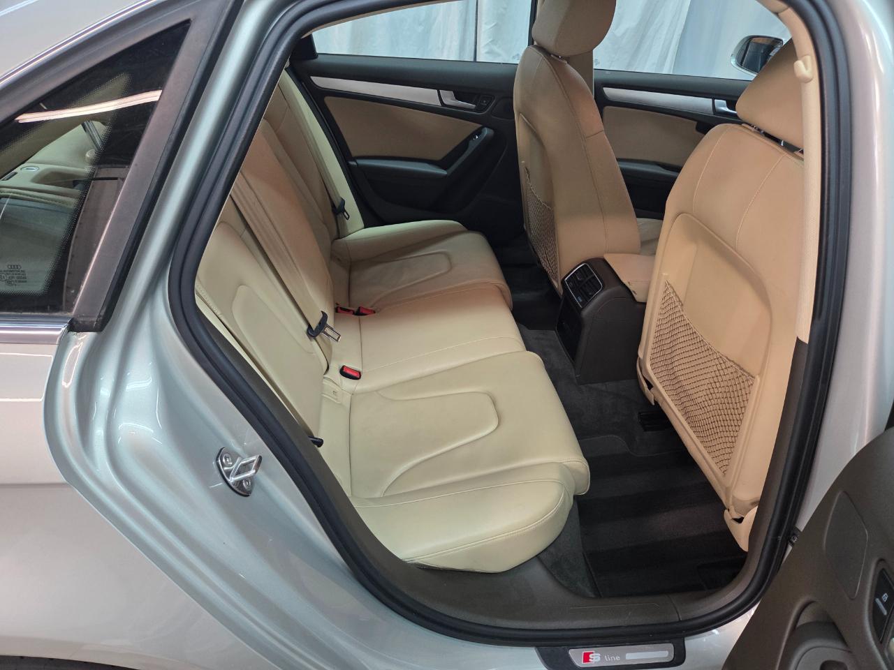 Audi A4 2.0T Sedan quattro Tiptronic 2015