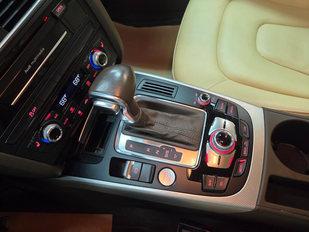 Audi A4 2.0T Sedan quattro Tiptronic 2015