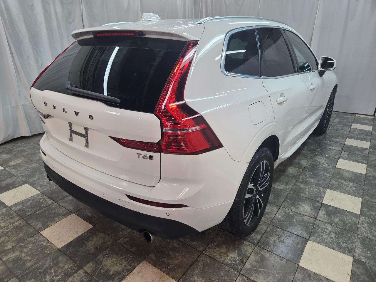 Volvo XC60 T6 Momentum AWD 2020