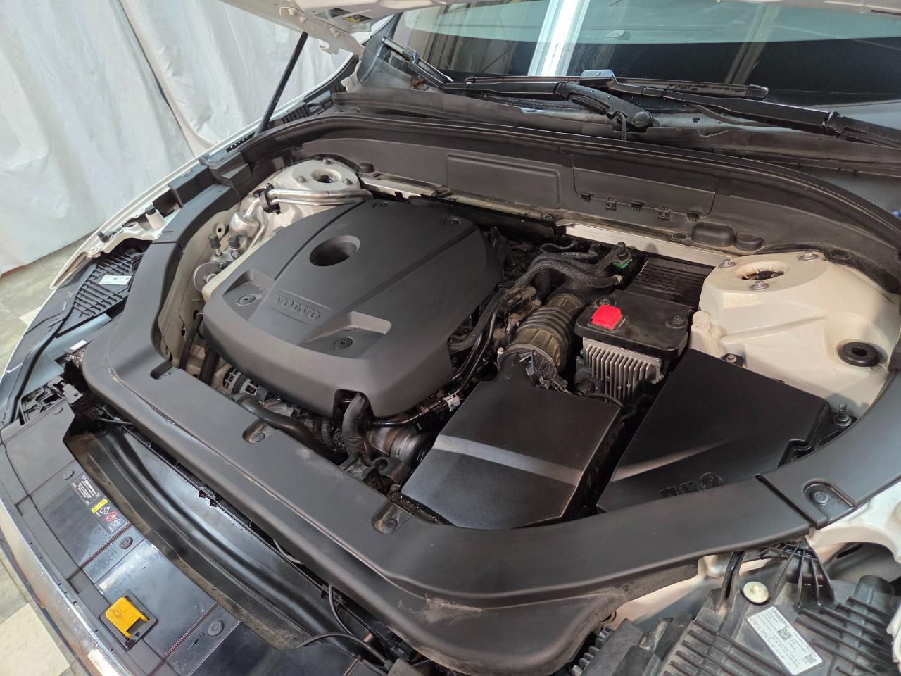 Volvo XC60 T6 Momentum AWD 2020