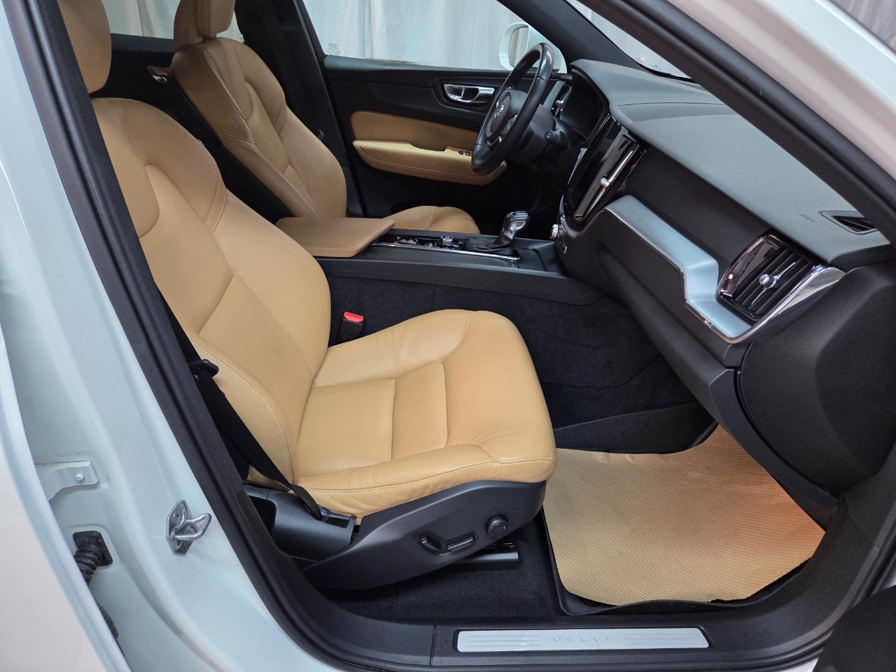 Volvo XC60 T6 Momentum AWD 2020