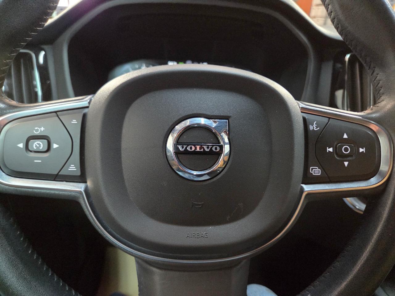 Volvo XC60 T6 Momentum AWD 2020