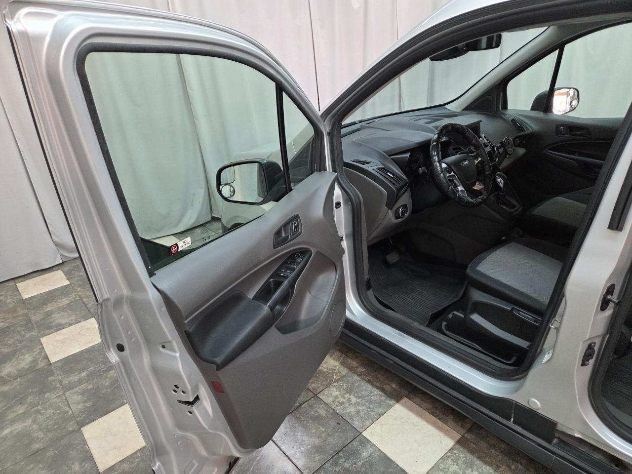 Ford Transit Connect Wagon XL w/Rear Liftgate LWB 2022