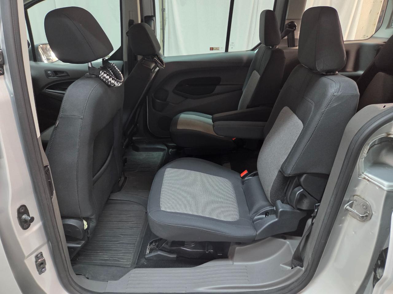 Ford Transit Connect Wagon XL w/Rear Liftgate LWB 2022