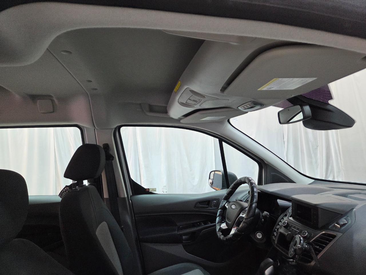 Ford Transit Connect Wagon XL w/Rear Liftgate LWB 2022