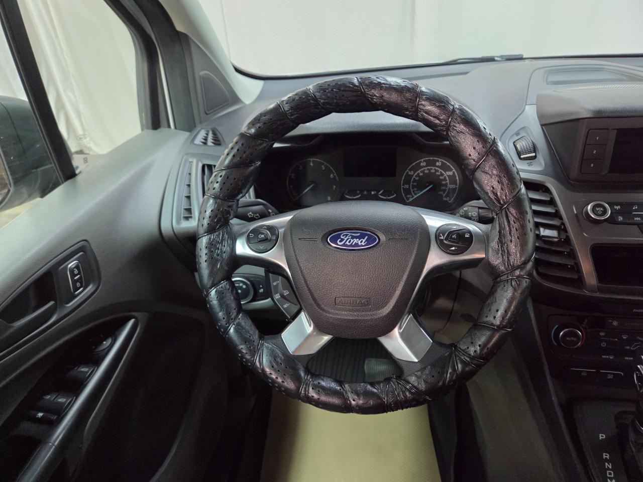 Ford Transit Connect Wagon XL w/Rear Liftgate LWB 2022