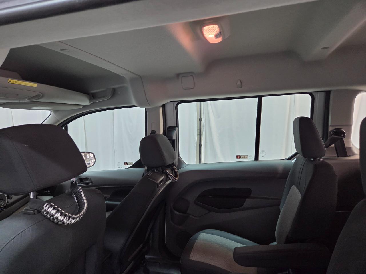 Ford Transit Connect Wagon XL w/Rear Liftgate LWB 2022