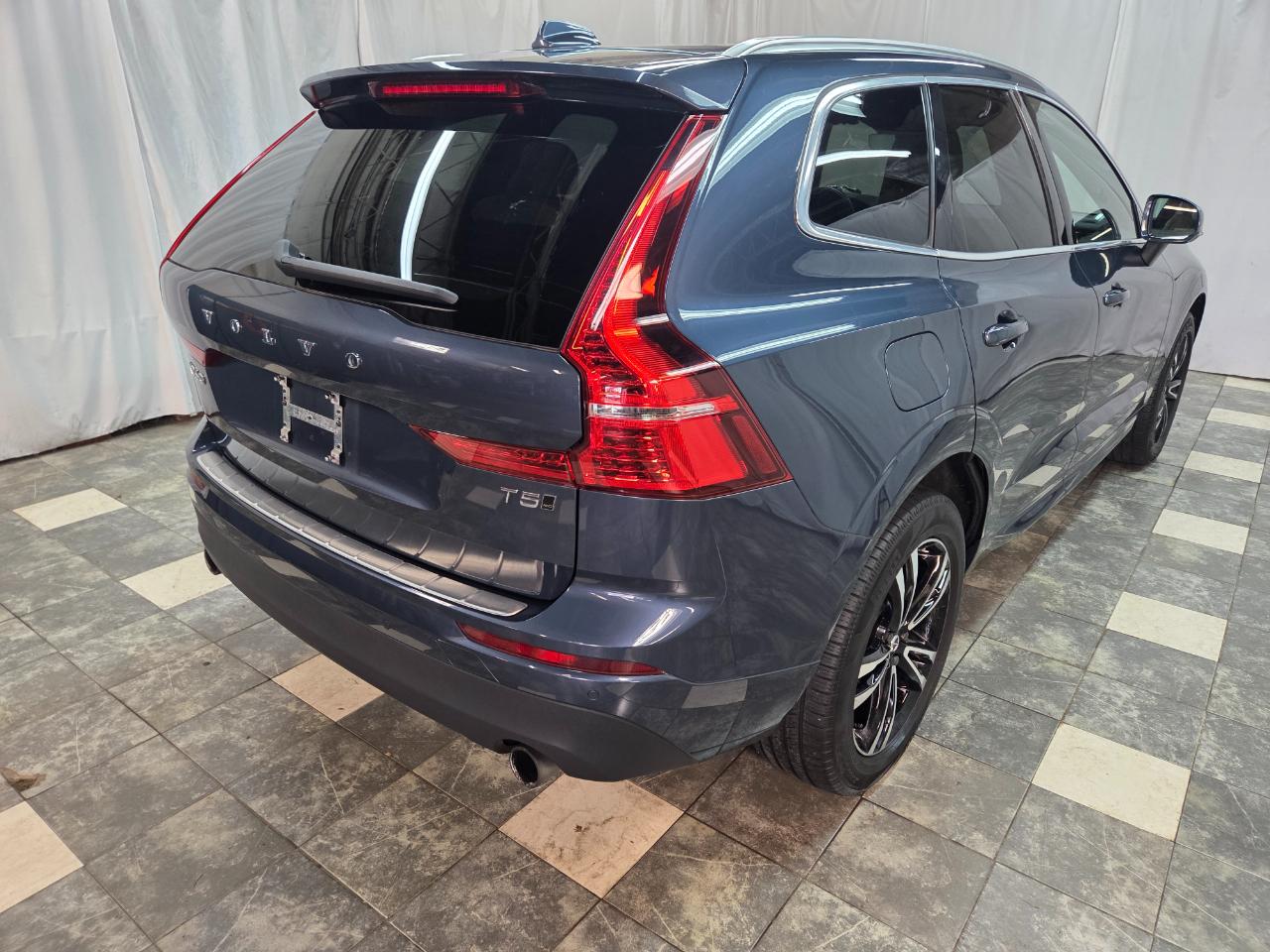 Volvo XC60 T5 Momentum AWD 2020