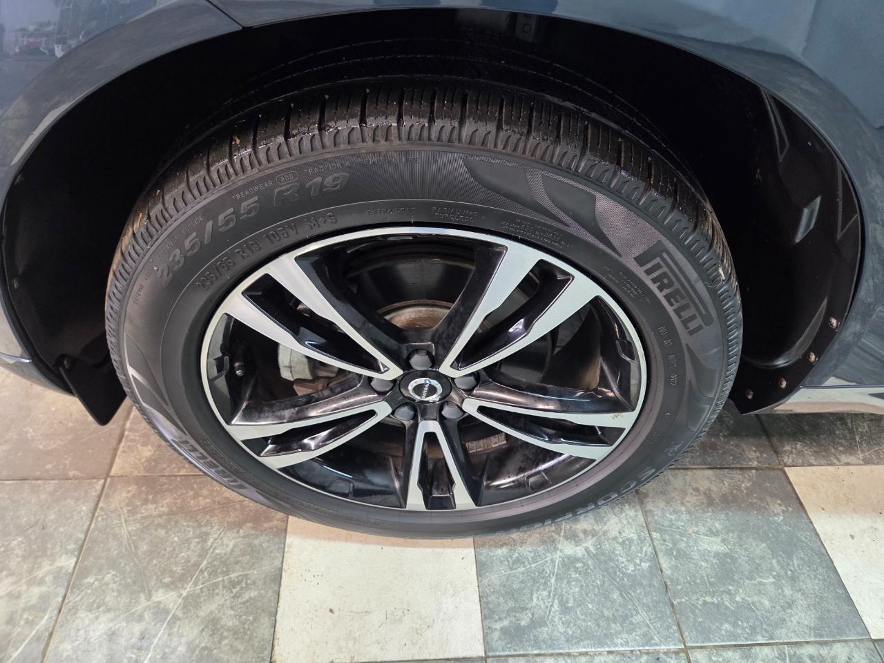 Volvo XC60 T5 Momentum AWD 2020
