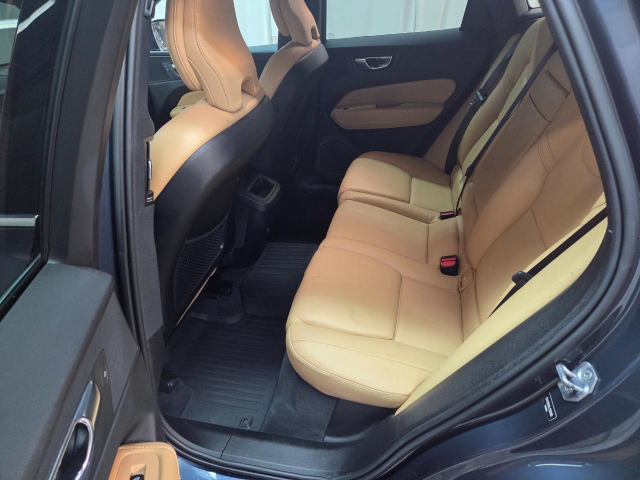 Volvo XC60 T5 Momentum AWD 2020