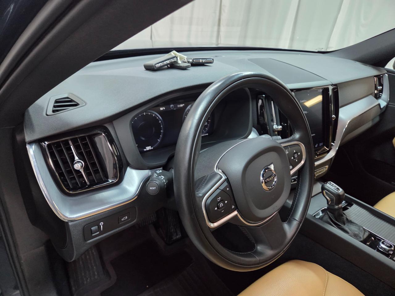 Volvo XC60 T5 Momentum AWD 2020
