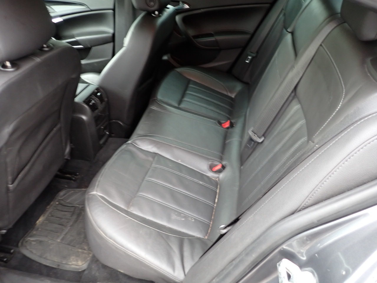 Buick Regal CXL Turbo - 2XT 2011