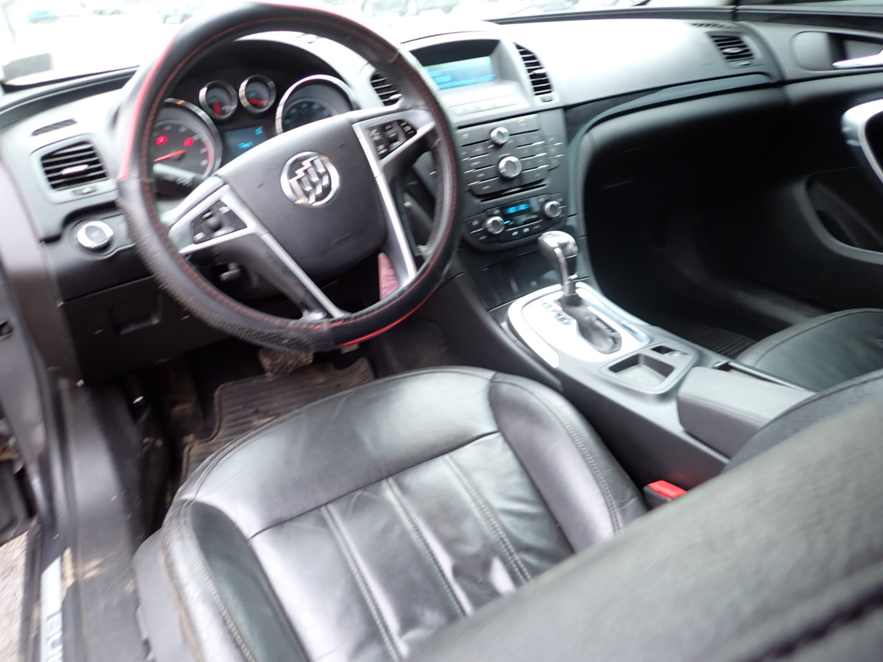 Buick Regal CXL Turbo - 2XT 2011