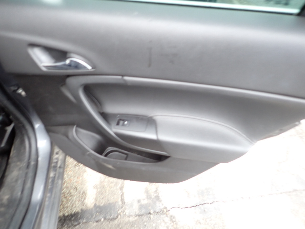 Buick Regal CXL Turbo - 2XT 2011