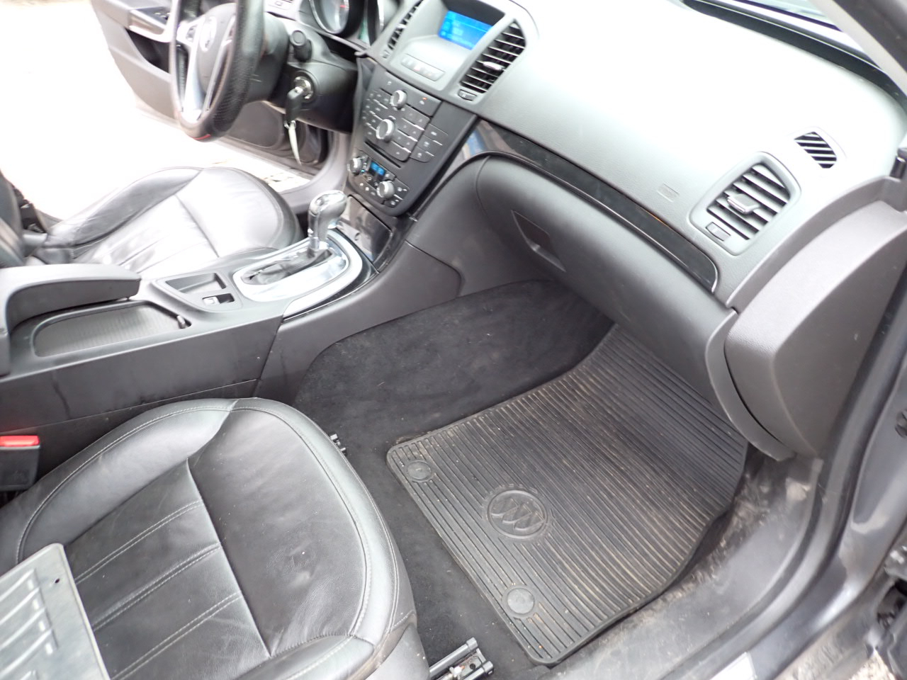 Buick Regal CXL Turbo - 2XT 2011