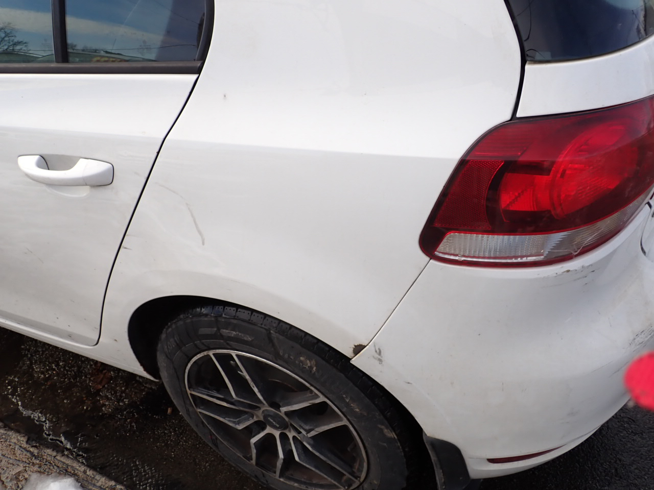 Volkswagen Golf 2.5L Conv & Sunroof 4 Door PZEV 2012