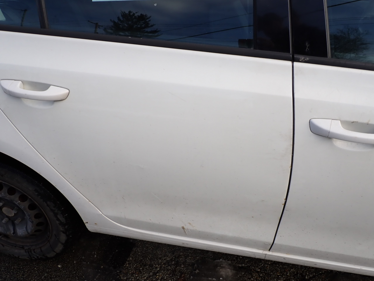 Volkswagen Golf 2.5L Conv & Sunroof 4 Door PZEV 2012