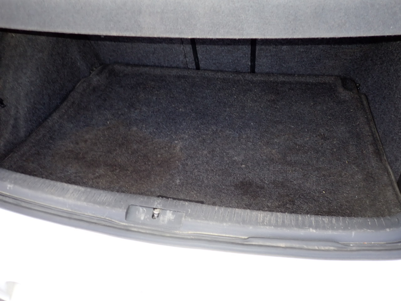 Volkswagen Golf 2.5L Conv & Sunroof 4 Door PZEV 2012