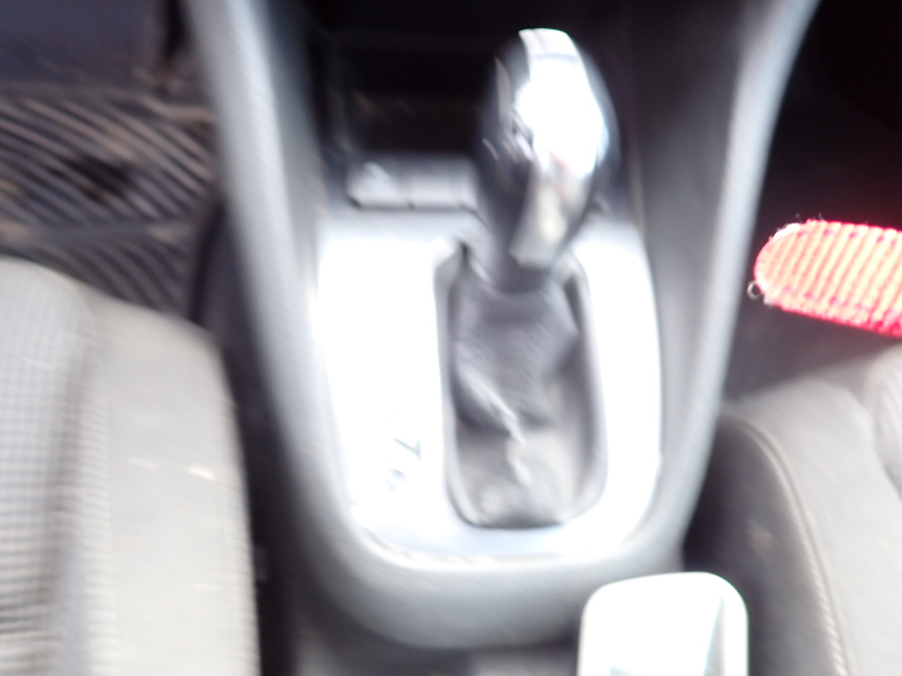 Volkswagen Golf 2.5L Conv & Sunroof 4 Door PZEV 2012