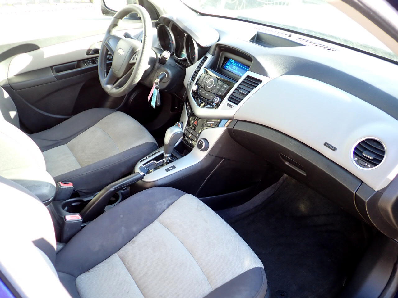 Chevrolet Cruze 2LS 2012