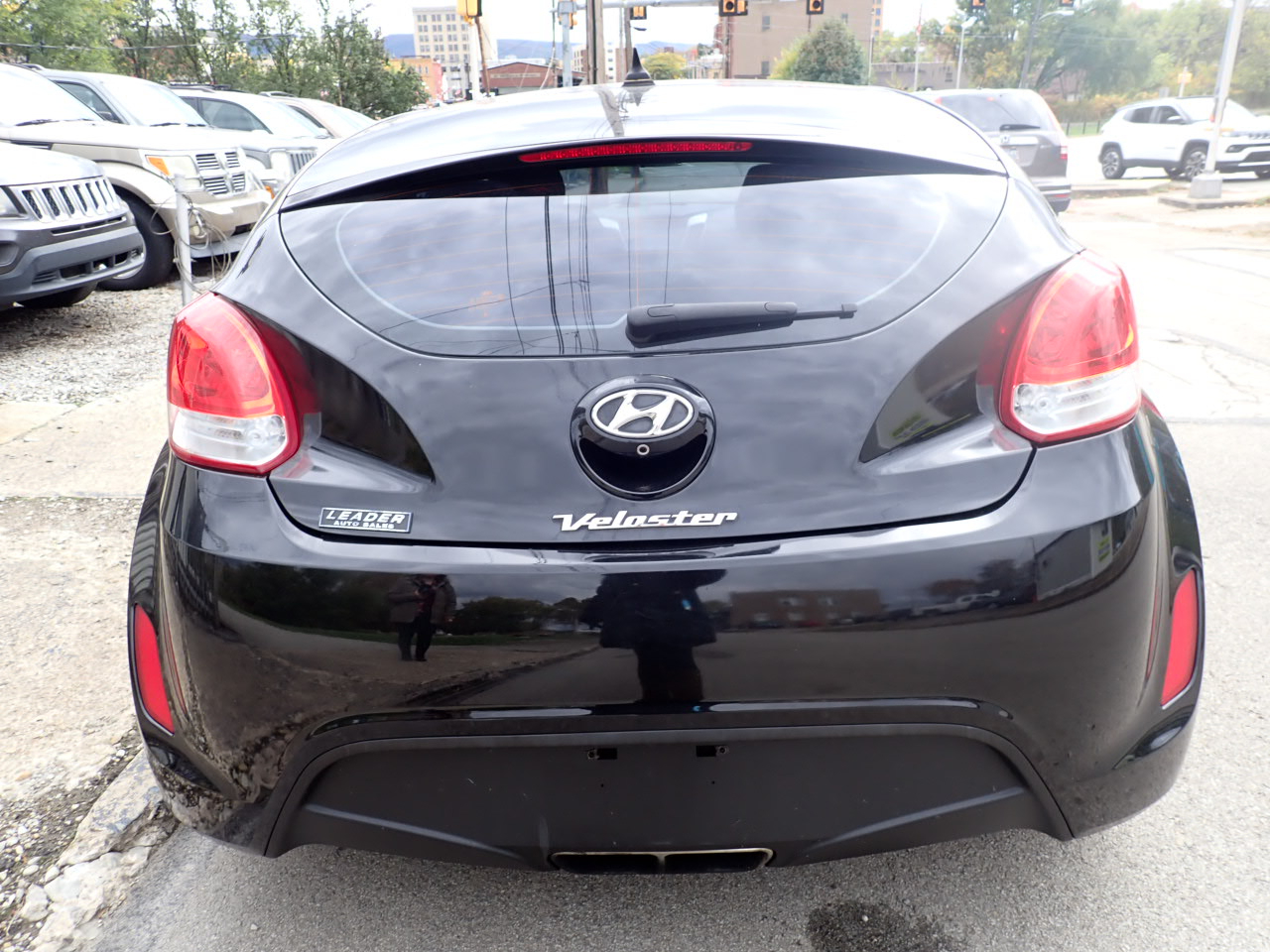 Hyundai Veloster Base 6MT 2016 Hyundai Veloster Base 6MT 2016