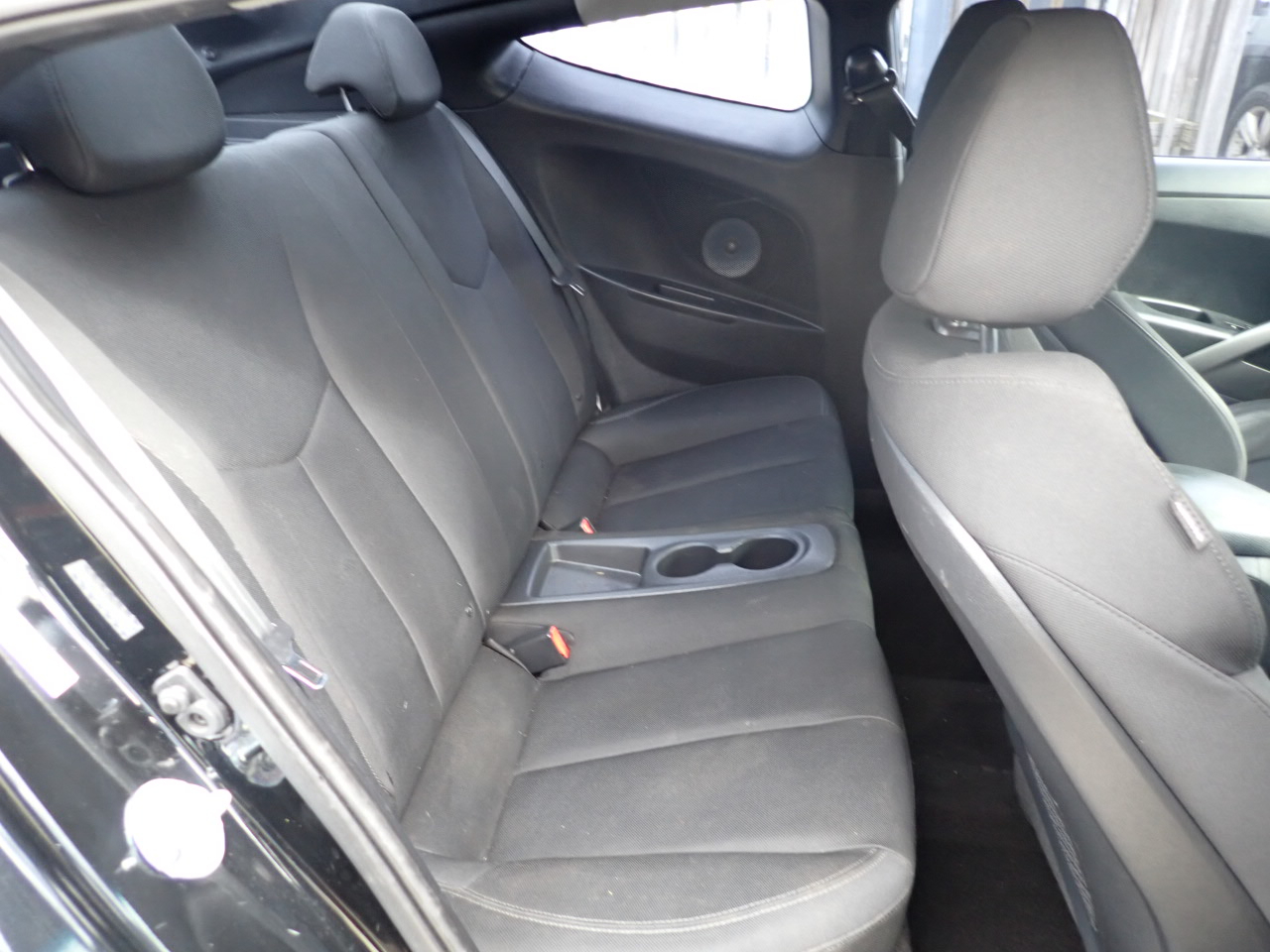 Hyundai Veloster Base 6MT 2016 Hyundai Veloster Base 6MT 2016