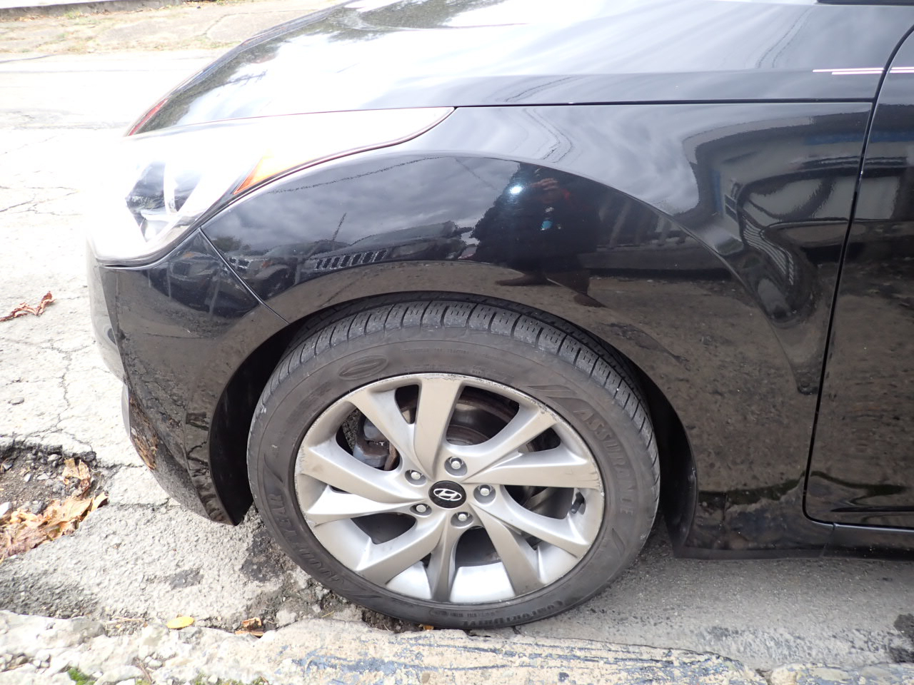 Hyundai Veloster Base 6MT 2016 Hyundai Veloster Base 6MT 2016