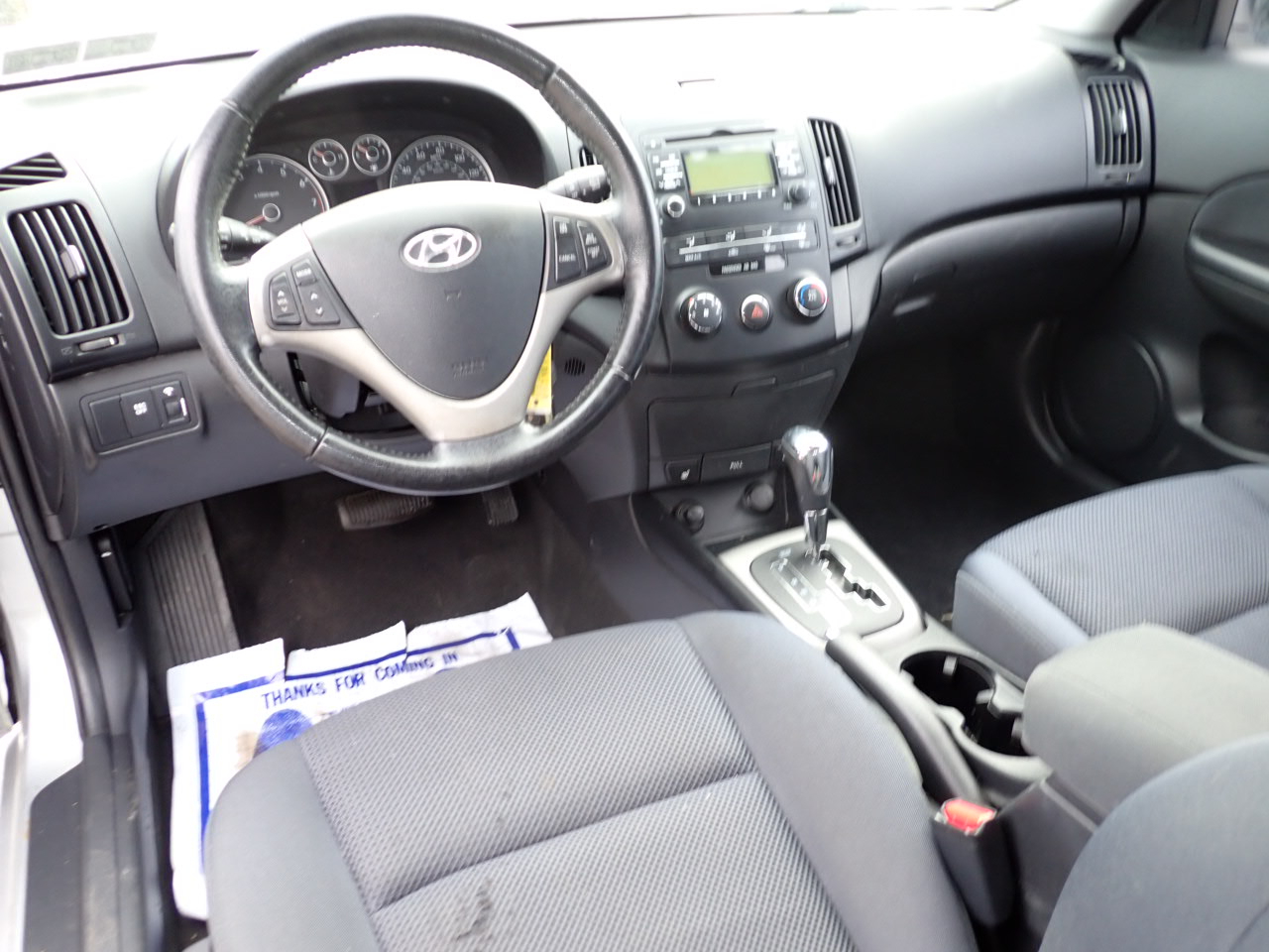 Hyundai Elantra Touring SE Manual 2010