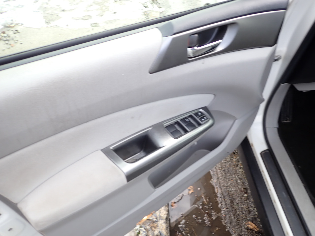 Subaru Forester 2.5X Limited 2011