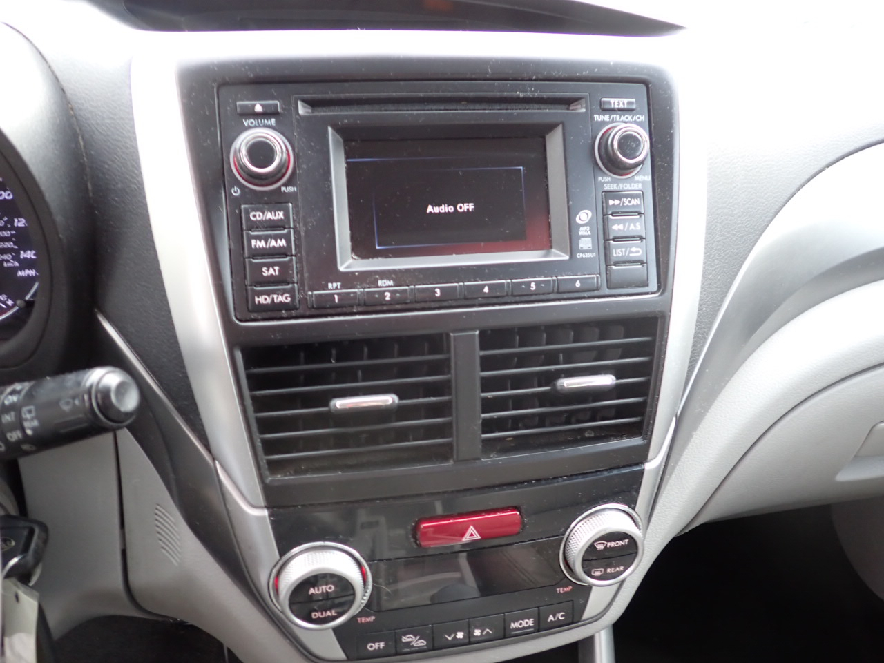 Subaru Forester 2.5X Limited 2011