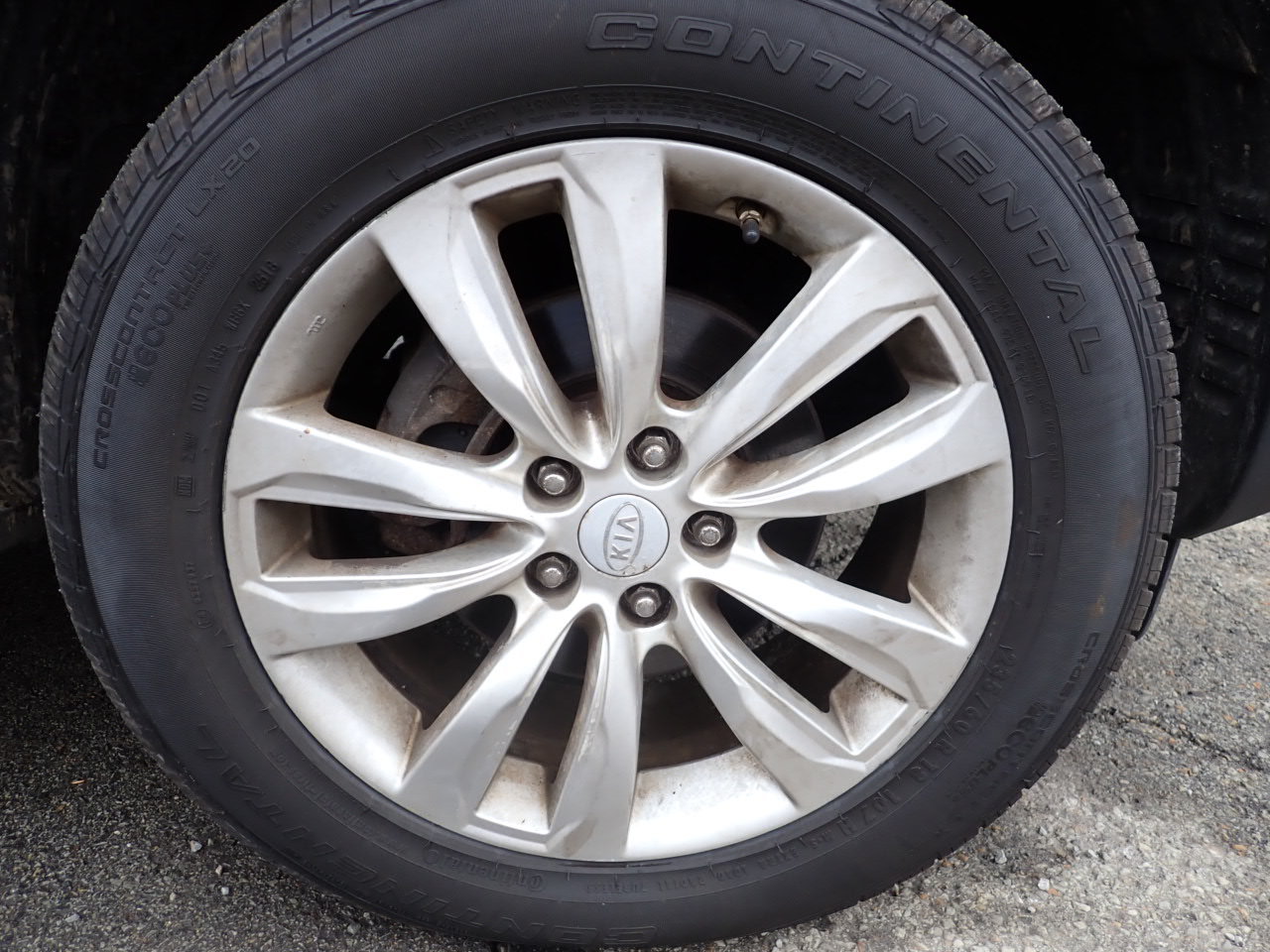 Kia Sorento LX 2WD 2011