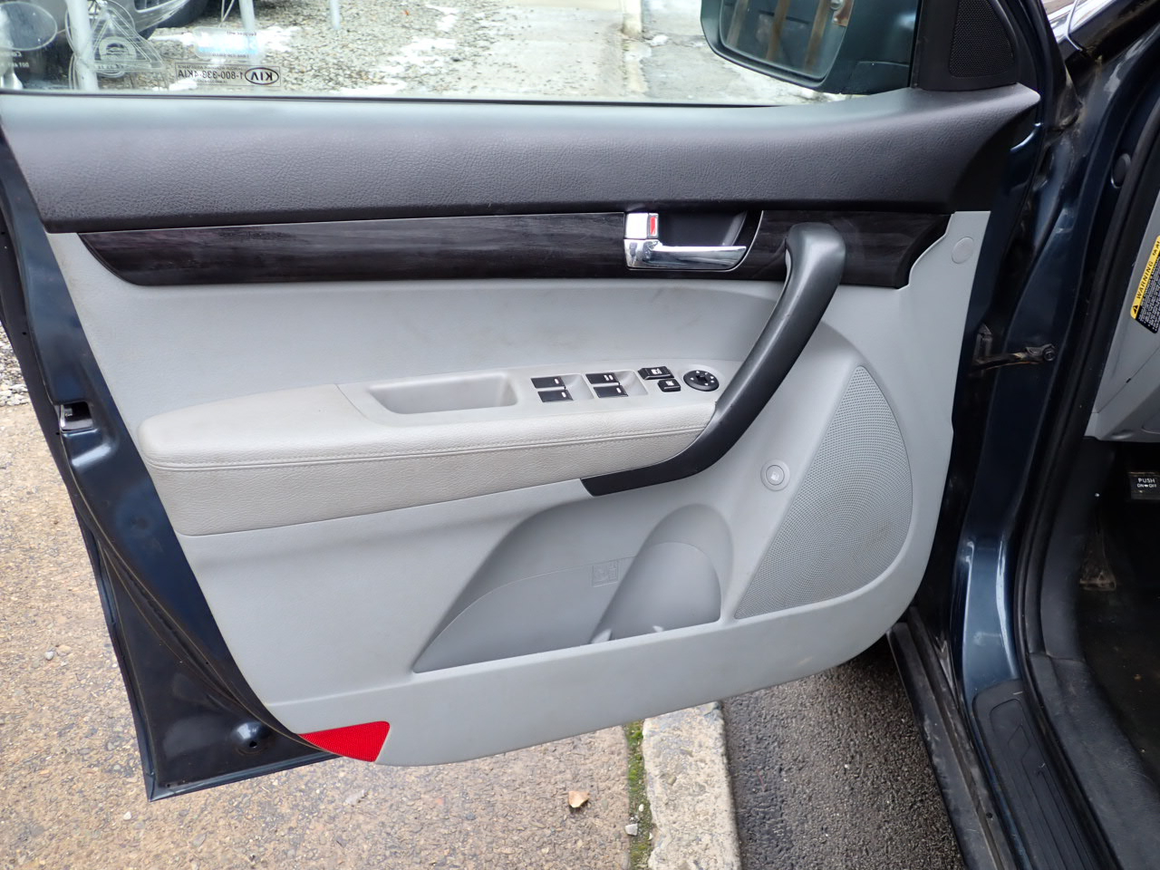 Kia Sorento LX 2WD 2011