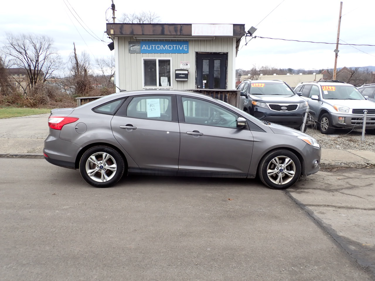 Ford Focus SE Sedan 2014