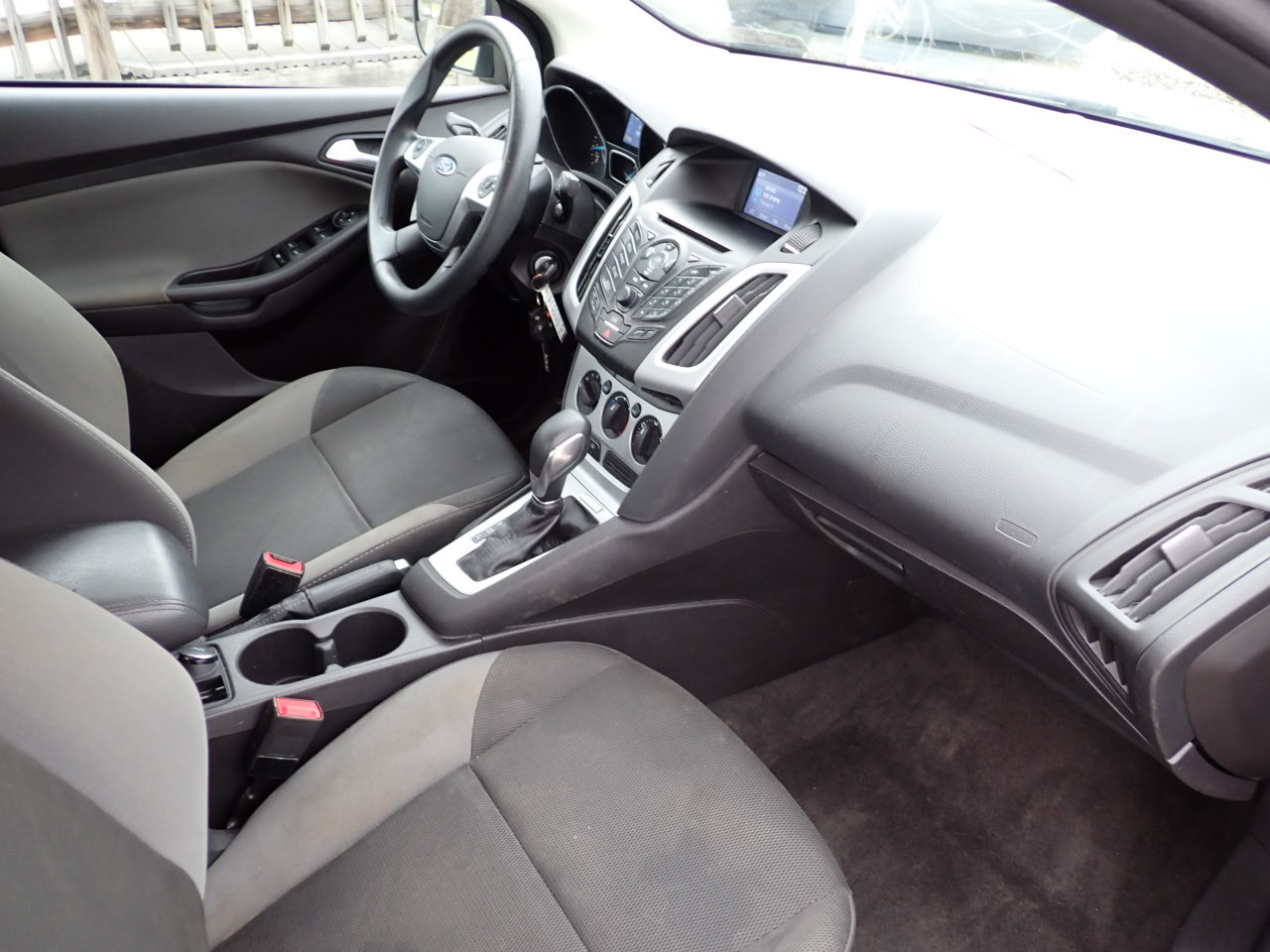 Ford Focus SE Sedan 2014