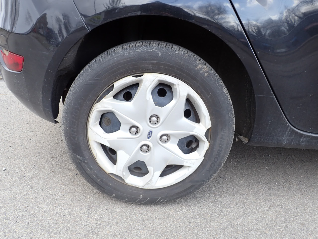 Ford Fiesta SE Hatchback 2013