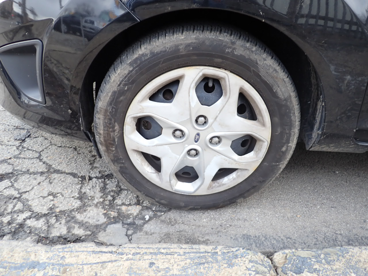 Ford Fiesta SE Hatchback 2013