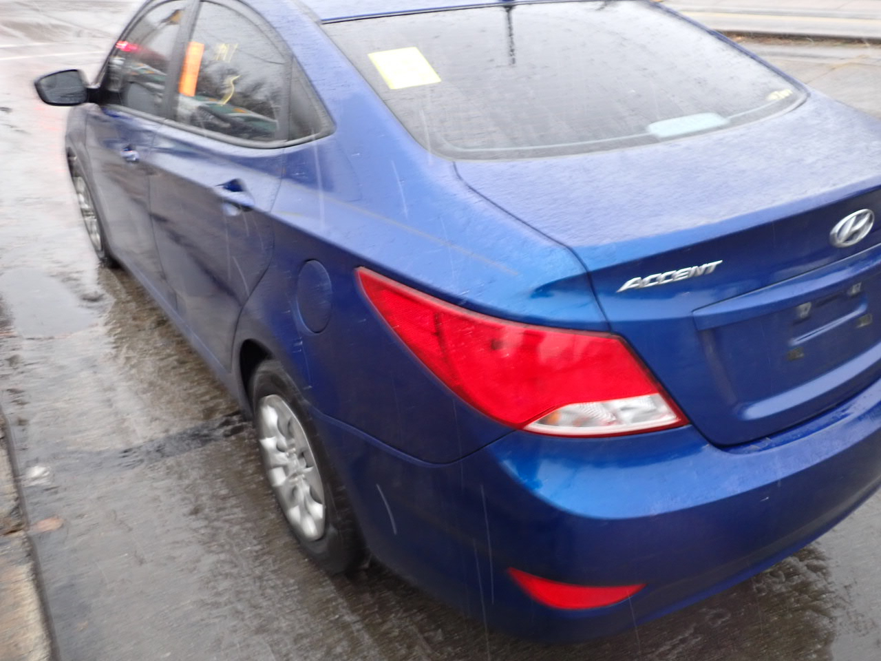 Hyundai Accent GLS 4-Door 6A 2015