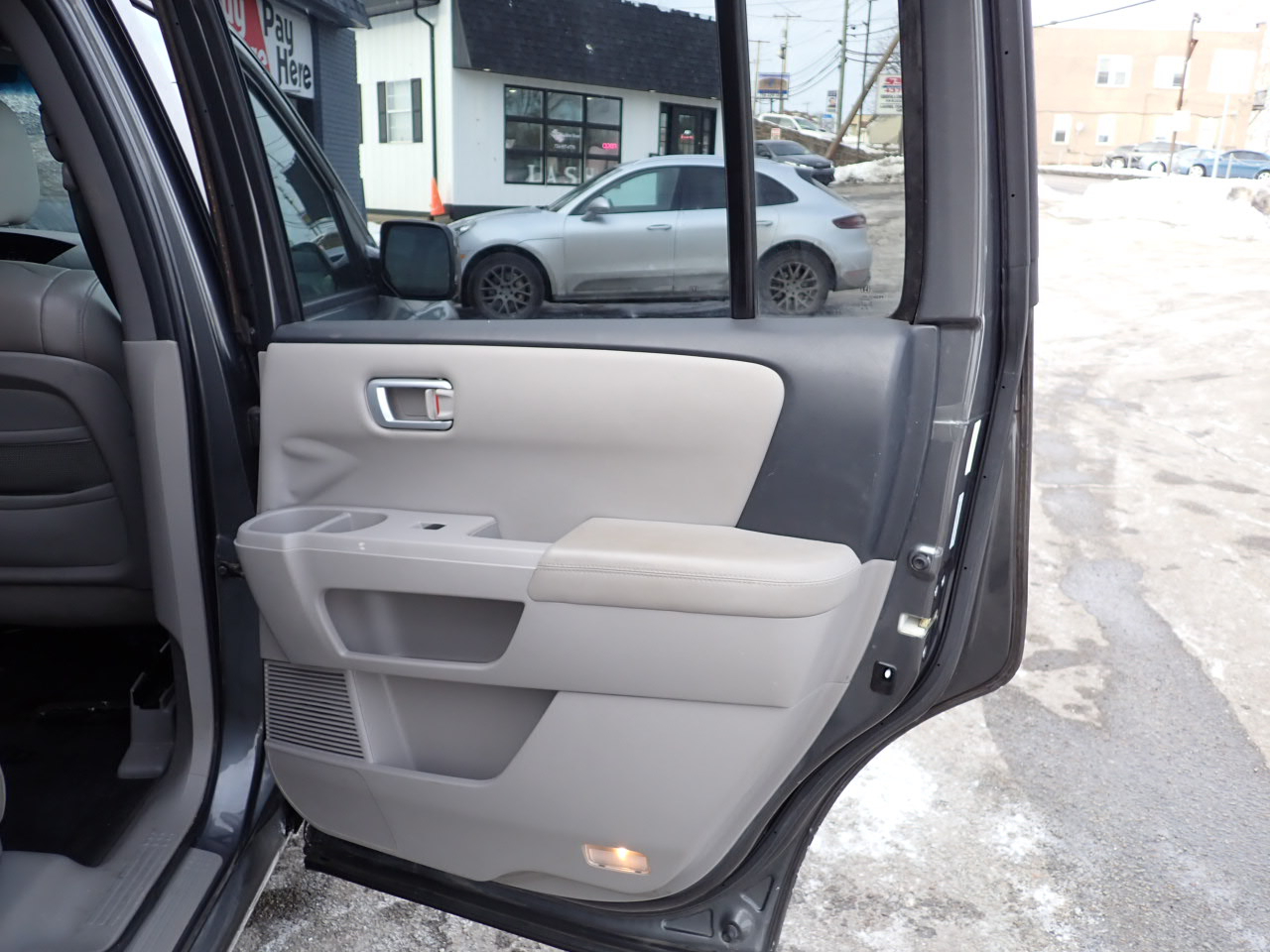 Honda Pilot EX-L 4WD 5-Spd AT with DVD 2011