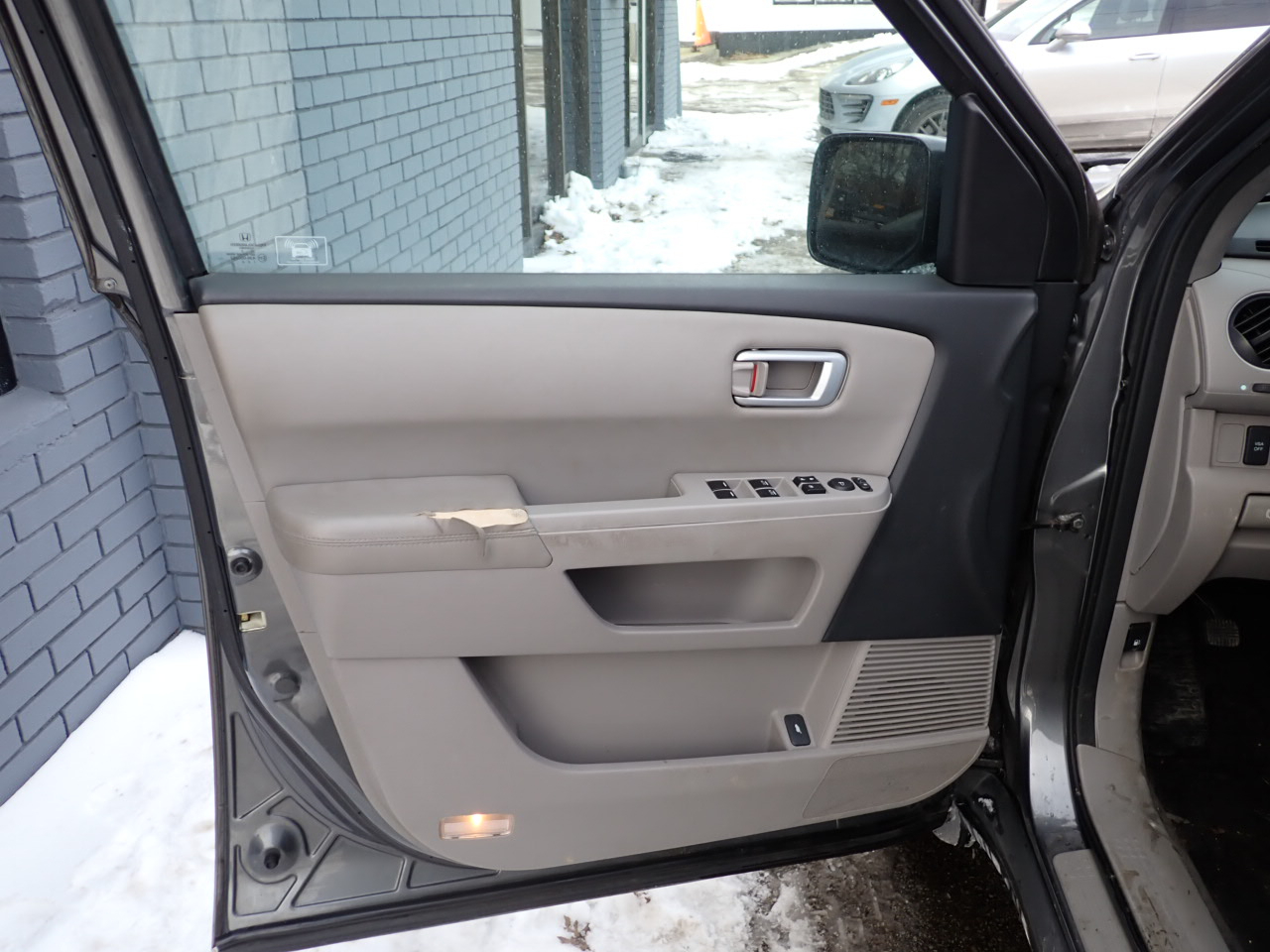 Honda Pilot EX-L 4WD 5-Spd AT with DVD 2011