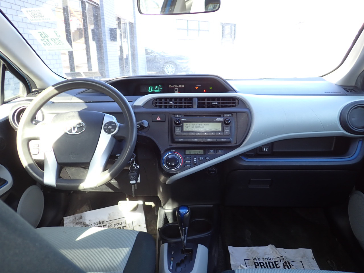 Toyota Prius c One 2012