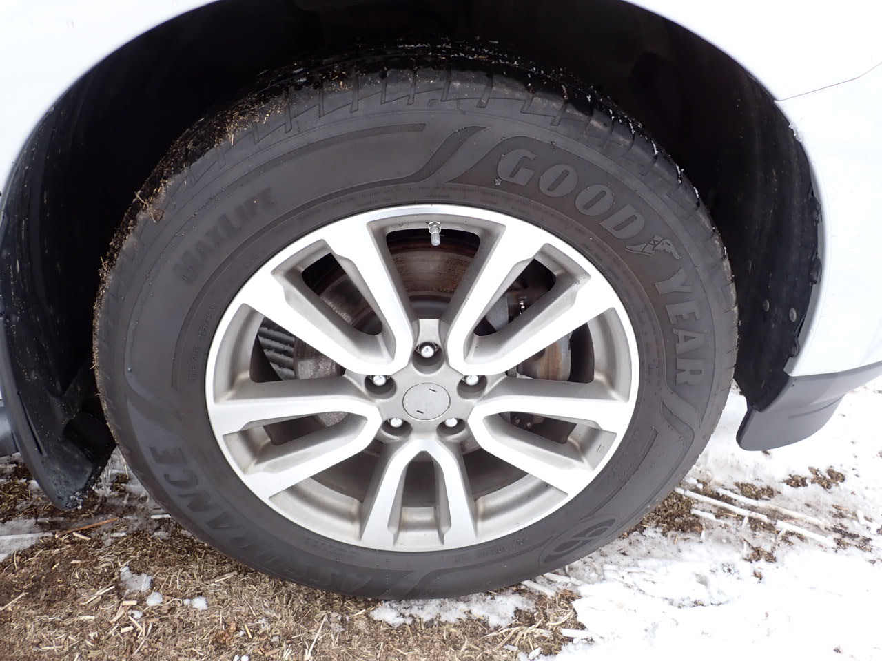 Nissan Pathfinder SV 4WD 2015