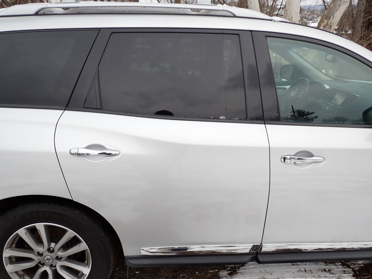 Nissan Pathfinder SV 4WD 2015