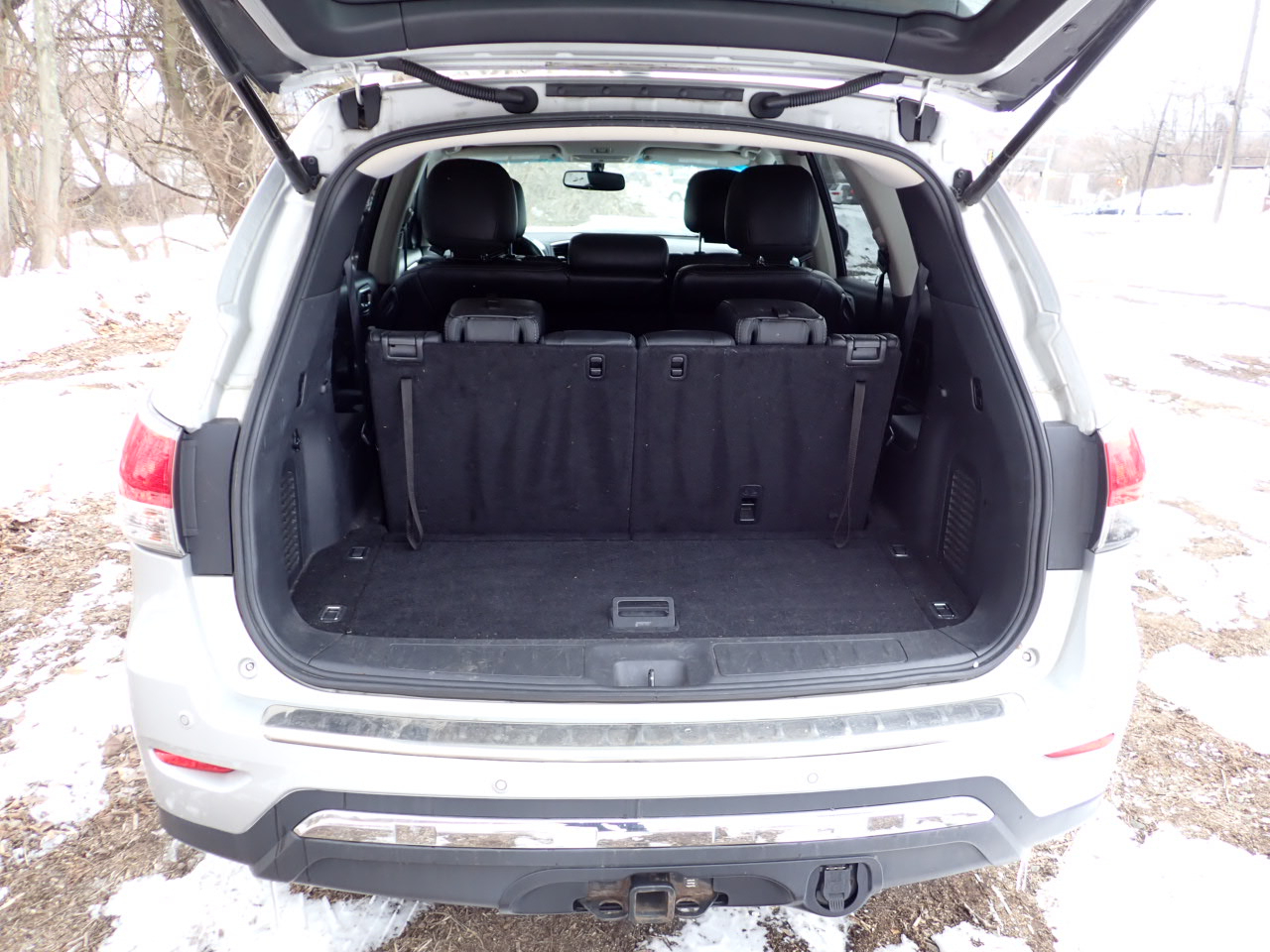 Nissan Pathfinder SV 4WD 2015